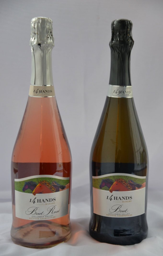 14 Hands Winery Brut Sparkling Wine Tasting Pour by Jade Helm